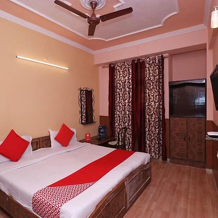 Oyo 8379 Hotel Kamal Lucknow Eksteriør billede